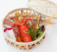伊勢海老と鯛の祝籠盛り